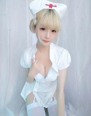 女大学生的沙龙室在线观看_4K在线观看