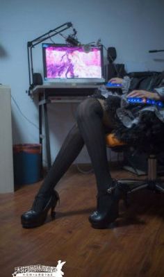妈妈的朋友在_国产剧电影完整版在线观看