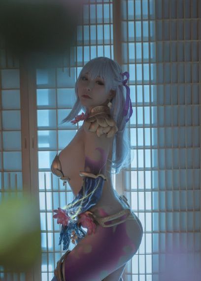 成年人网站免费_十万网红美女美酱