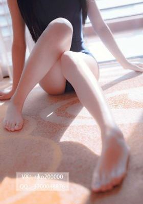 公在客厅里吃我的奶涨奶电影_高清电影观看