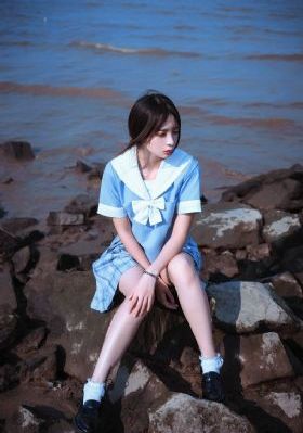 《拜托了身体里的她》_高清高清完整版