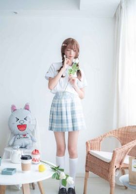 尹律呼叫中心接受一切_720超清在线观看